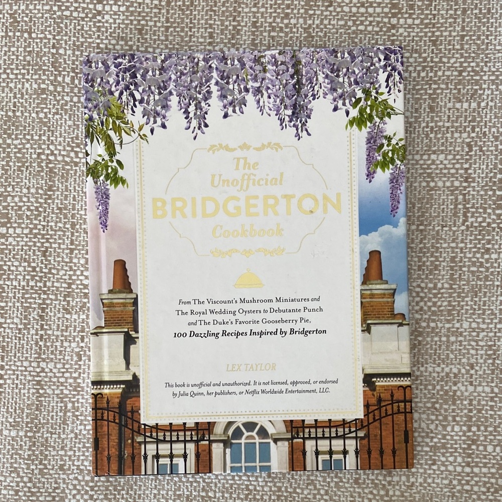 The Unofficial Bridgerton Cookbook 📕